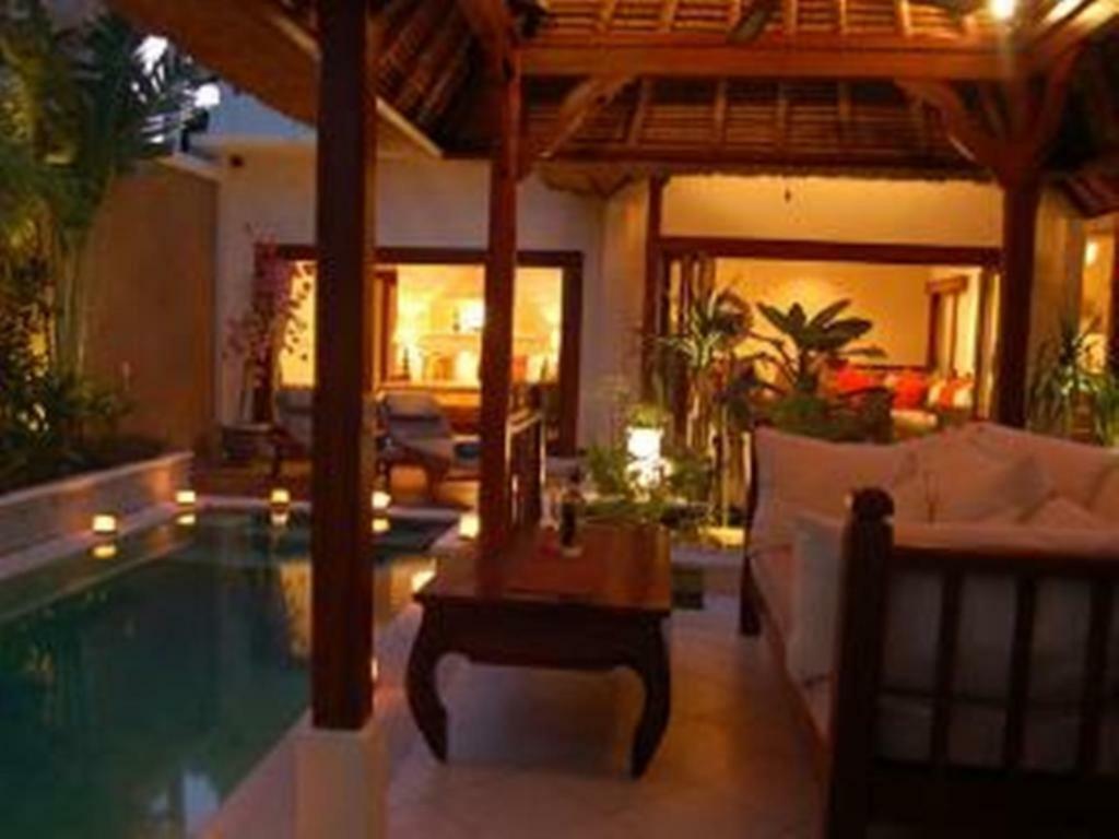 Villa Heliconia Seminyak  Exterior photo